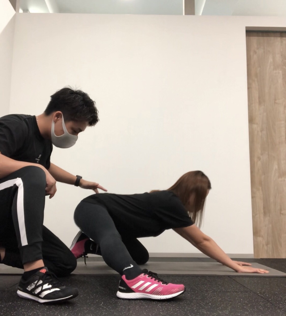 股関節は柔らかいですか？